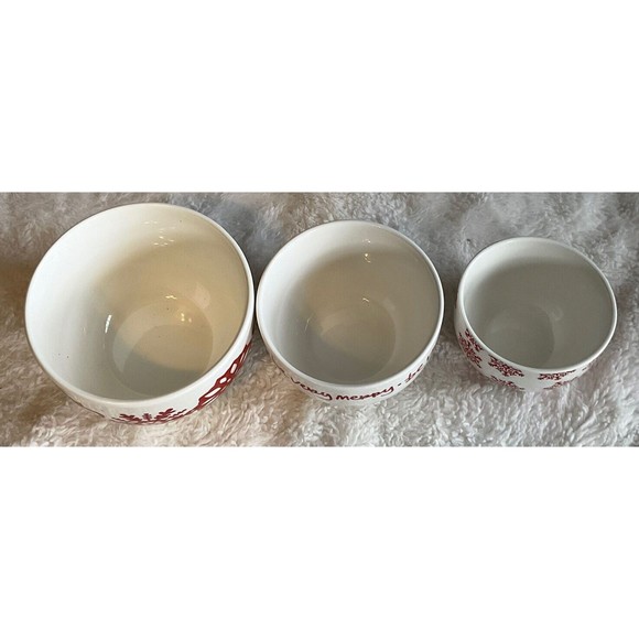 Crate & Barrel Nesting Bowls Red White Christmas Sayings/Snowflake Set of 3 EUC - Picture 6 of 6